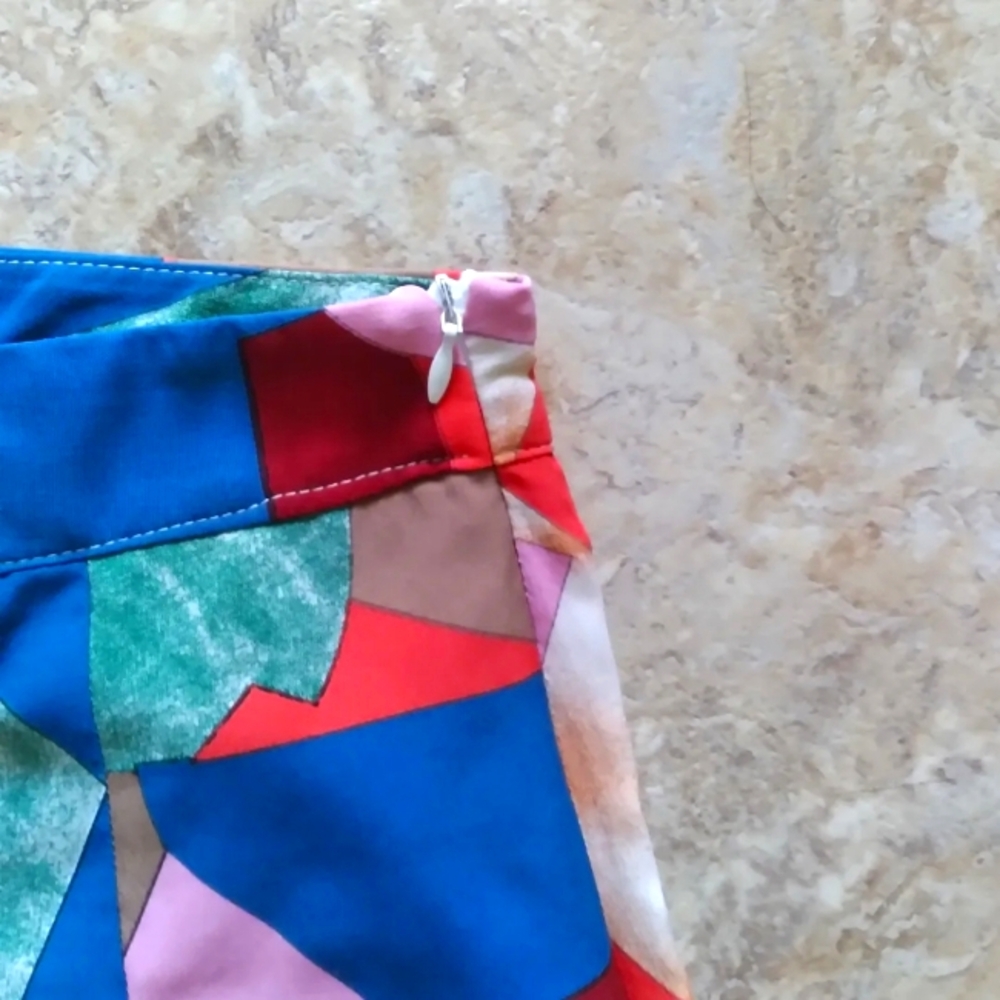 Luukse Multicolor Geometric print Wide Leg Palazzo pants, size Medium - Picture 4 of 9